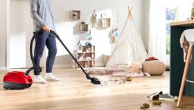 Podlahový vysávač Bosch BGL41PET2H červený

 obrázok produktu 9 z 17