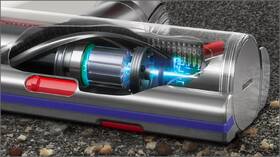 Tyčový vysávač Dyson V15 Detect Absolute 2023 strieborný

 obrázok produktu 14 z 35