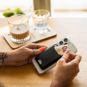 Peňaženka FIXED MagWallet s lokátorem a podporou Find My čierna

 obrázok produktu 9 z 12
