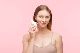 Masážny prístroj Garett Beauty Perfect Body biely

 obrázok produktu 4 z 9