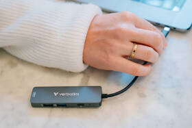 USB Hub Verbatim USB-C Essentials Multiport Hub 4 port - USB 3.2 GEN 1 / HDMI/ USB-C PD / USB-A sivý

 obrázok produktu 4 z 4
