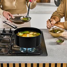 Rajnica Tefal G2122802, 16 cm čierny

 obrázok produktu 4 z 9