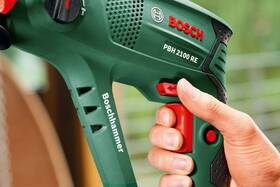 Vŕtacie kladivo Bosch PBH 2100 SRE 

 obrázok produktu 3 z 4