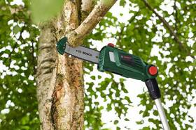Odvetvovač Bosch UniversalChainPole 18 (s batériou) 

 obrázok produktu 14 z 17