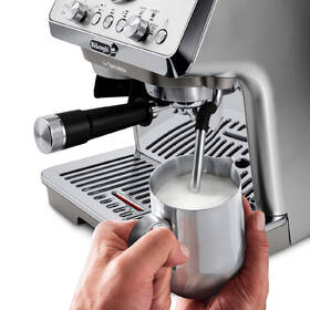 Pákový kávovar De'Longhi EC9255.M strieborný

 obrázok produktu 8 z 11