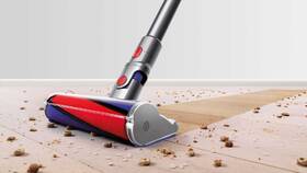 Tyčový vysávač Dyson V8 Absolute 2023 strieborný

 obrázok produktu 1 z 6
