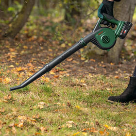Fukár záhradný Bosch UniversalLeafBlower 18V-130 (s batériou) 

 obrázok produktu 5 z 7