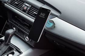 Držiak na mobil FIXED Icon Dash na palubnú dosku čierny

 obrázok produktu 10 z 13