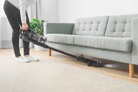 Tyčový vysávač Sencor SVC 9879BK 

 obrázok produktu 17 z 28