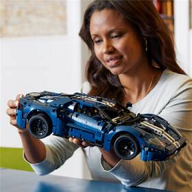 Stavebnica LEGO® Technic 42154 2022 Ford GT 

 obrázok produktu 4 z 8