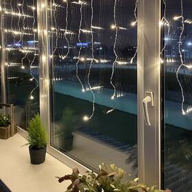 Vianočné osvetlenie ColorWay vnútorné, 100 LED, 3× 0,6m, IP20, USB, teplá biela 

 obrázok produktu 6 z 12