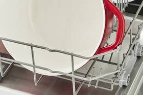 Kastról s pokrievkou Tefal E2544655, 24 cm červený

 obrázok produktu 2 z 8