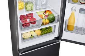 Chladnička s mrazničkou Samsung RB34C705CB1/EF čierna

 obrázok produktu 4 z 12