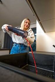 Čistič tvrdých podláh Sencor SVW 8872BK čierna

 obrázok produktu 25 z 25
