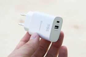 Nabíjačka do siete Swissten EDGE GaN 1x USB-C PD 35W/1x USB-A 18W QC biela

 obrázok produktu 6 z 7