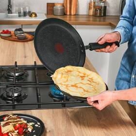 Panvica palacinková Tefal G3213832, 25 cm čierna

 obrázok produktu 5 z 8