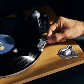 Gramofón Marley Stir It Up Wireless 2 čierny/hnedý

 obrázok produktu 5 z 10