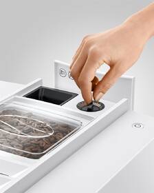 Automatický kávovar Jura E8 Piano White (modelový rok 2025) biely

 obrázok produktu 8 z 14