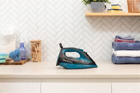 Žehlička RUSSELL HOBBS 27280-56 Colour Control Pro čierna/tyrkysová

 obrázok produktu 15 z 17