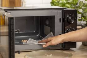 Mikrovlnná rúra Gorenje MO20CE1B5 čierna

 obrázok produktu 5 z 9