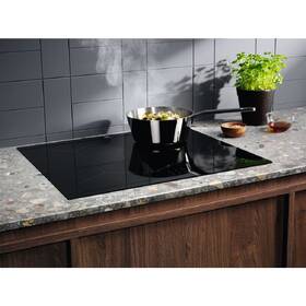 Indukčná varná doska Electrolux LIL61434C čierna

 obrázok produktu 7 z 9