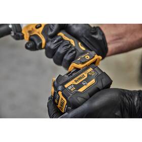 Akumulátor Dewalt 12V XR DCB126G 

 obrázok produktu 3 z 3