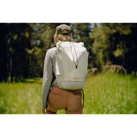 Batoh Peak Design Outdoor Backpack 25L biely

 obrázok produktu 10 z 10