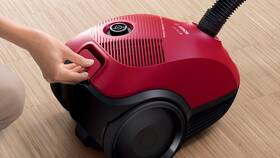 Podlahový vysávač Bosch BGBS2RD1H červený

 obrázok produktu 6 z 12