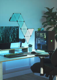 LED svetlo Nanoleaf Shapes Ultra Black Triangles Starter Kit 9 ks 

 obrázok produktu 3 z 5