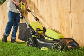Kosačka Ryobi RY36LM40A-140 (s baterií) 

 obrázok produktu 2 z 4