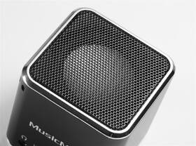 Prenosný reproduktor Technaxx Mini MusicMan čierny

 obrázok produktu 4 z 8