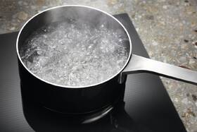 Indukčná varná doska Electrolux EIS8648 čierna

 obrázok produktu 15 z 26