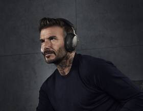 Slúchadlá Bowers & Wilkins Px8 Royal Burgundy fialová

 obrázok produktu 13 z 14