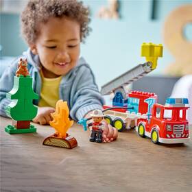 Stavebnica LEGO® DUPLO® 10473 Hasičské auto s hadicou a hasičom 

 obrázok produktu 8 z 9