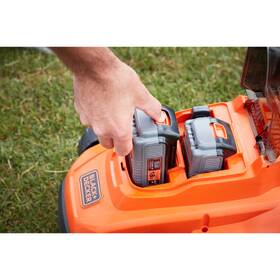 Kosačka Black-Decker BCMW33184L2-QW (s batériou) 

 obrázok produktu 2 z 4