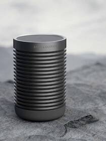 Prenosný reproduktor Bang & Olufsen BeoSound Explore čierny

 obrázok produktu 9 z 9