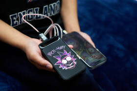 Powerbank Lazerbuilt Rick and Morty 10000 mAh Light-Up čierny

 obrázok produktu 6 z 13