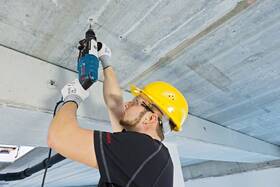 Kladivo Bosch Professional GBH 2-28 

 obrázok produktu 4 z 6