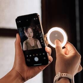 Držiak na mobil PGYTECH MagGlow Phone Fill Light sivý

 obrázok produktu 2 z 6