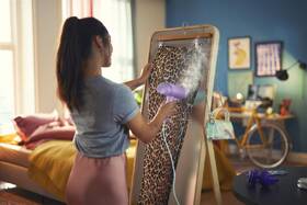 Ručný naparovač odevov Philips STH3010/30 

 obrázok produktu 7 z 7