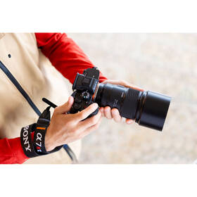 Objektív Tamron 90 mm F/2.8 Di III Macro VXD (Sony FE) čierny

 obrázok produktu 12 z 12
