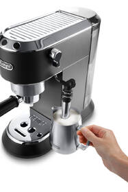 Pákový kávovar De'Longhi EC 685.BK čierny

 obrázok produktu 4 z 6