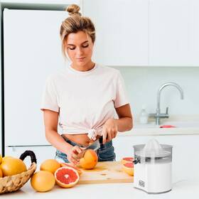 Lis na citrusy Black+Decker BXCJ40E biely

 obrázok produktu 3 z 4