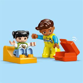 Stavebnica LEGO® DUPLO® 10447 Sanitka a vodič 

 obrázok produktu 6 z 9