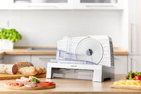 Krájač Sencor SFS 3050SL 

 obrázok produktu 11 z 12