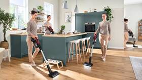 Tyčový vysávač Bosch BBS931PET červený

 obrázok produktu 14 z 22