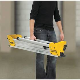 Stôl pre píly Dewalt DE7033 

 obrázok produktu 4 z 6