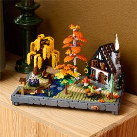 Stavebnica LEGO® Icons 11372 Chata a jesenná záhrada 

 obrázok produktu 6 z 9