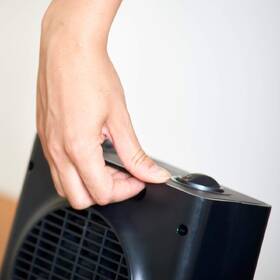Teplovzdušný ventilátor Black+Decker BXSH1500E čierny

 obrázok produktu 3 z 7