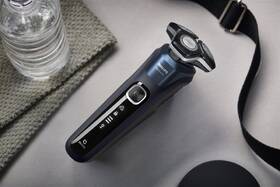 Holiaci strojček Philips S5885/10 čierny/modrý

 obrázok produktu 4 z 20